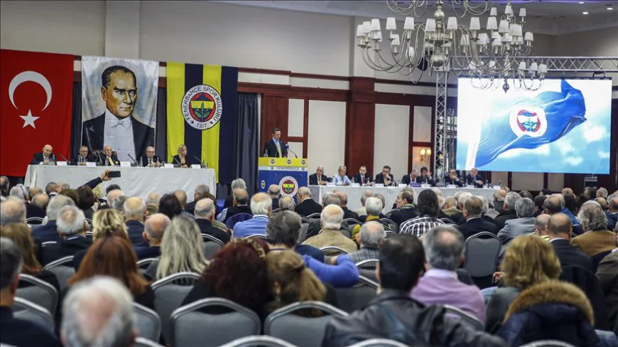 Fenerbahçe toplantısında gergin anlar — hakaret içeren ifadeler kullanıldı